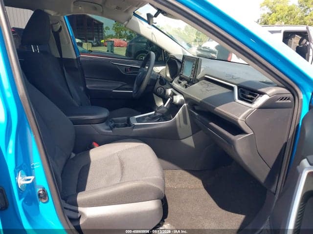 2019 TOYOTA RAV4 LE 5