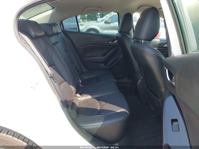2017 MAZDA MAZDA3 TOURING 8