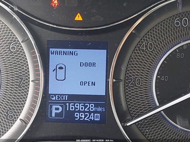 2017 INFINITI QX80 15