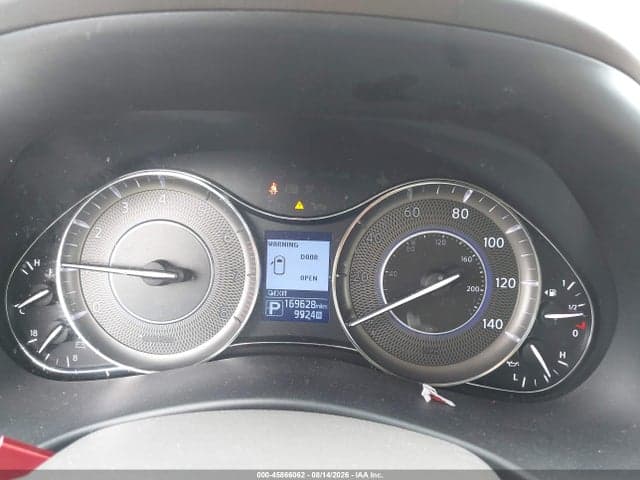 2017 INFINITI QX80 7