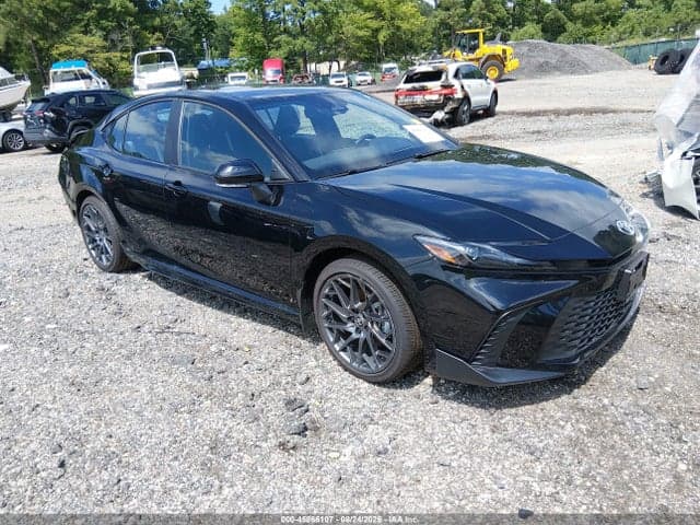 2026 TOYOTA CAMRY SE 1