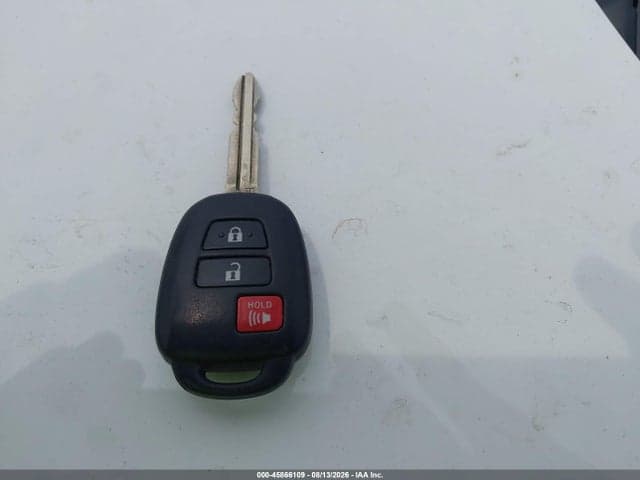 2017 TOYOTA RAV4 LE 11