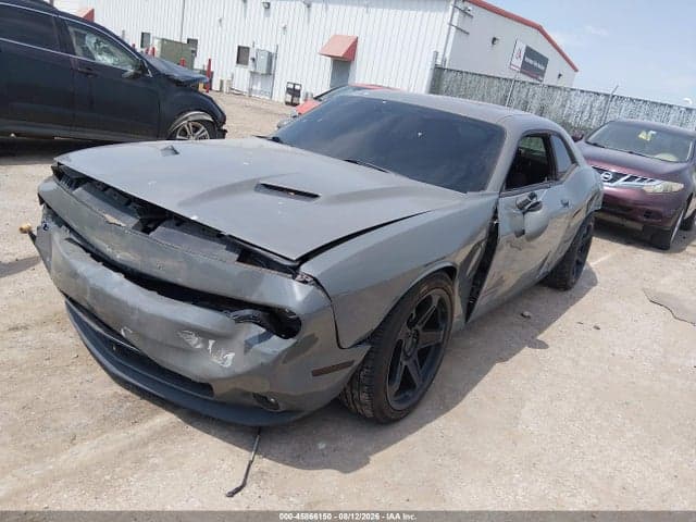 2017 DODGE CHALLENGER SXT 2