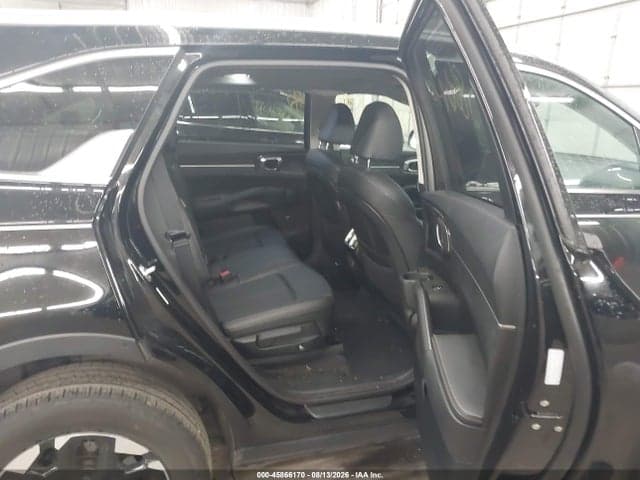 2025 KIA SORENTO S 8