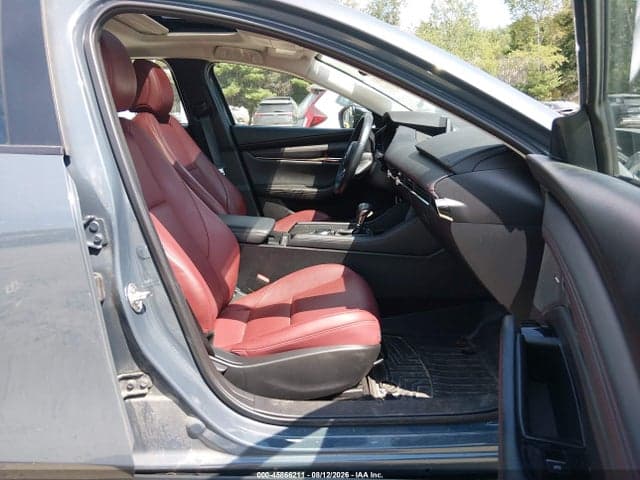 2022 MAZDA MAZDA3 CARBON EDITION 5