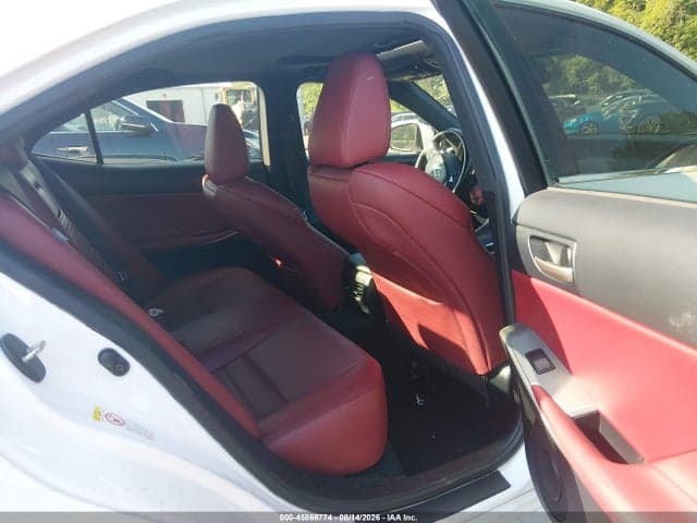 2018 LEXUS IS 300 8