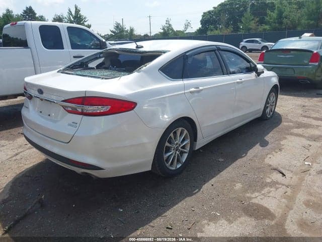 2017 FORD FUSION SE 4