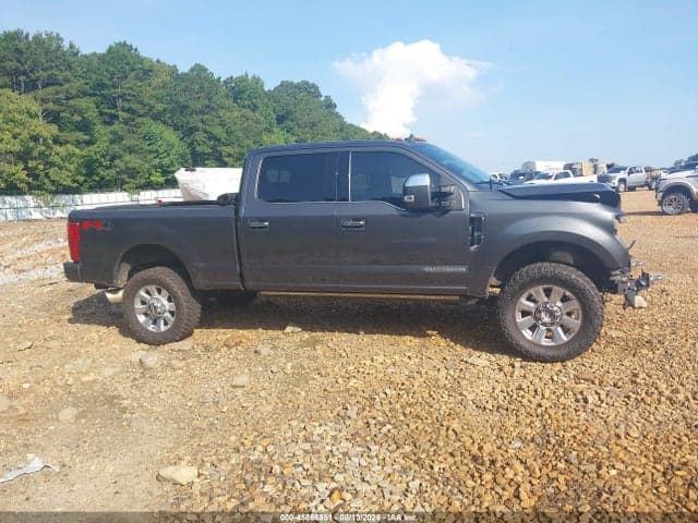2019 FORD F-350 PLATINUM 15