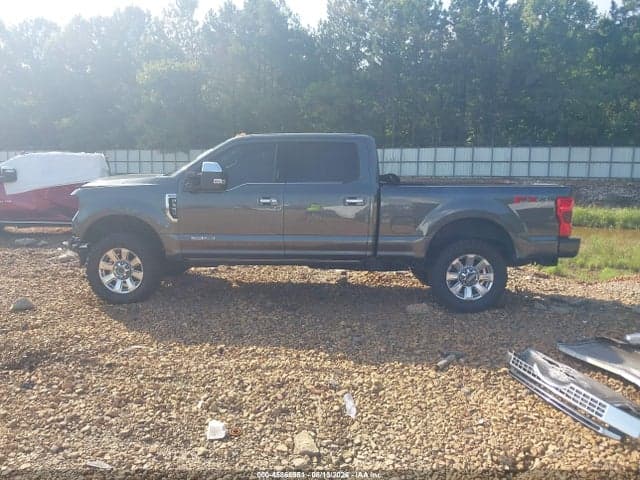 2019 FORD F-350 PLATINUM 16