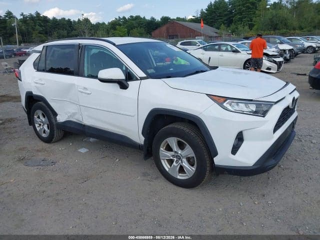 2021 TOYOTA RAV4 XLE 1