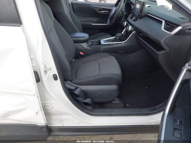 2021 TOYOTA RAV4 XLE 5