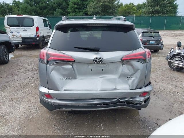 2018 TOYOTA RAV4 XLE 16