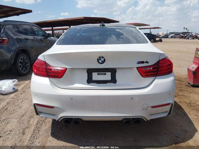 2017 BMW M4 16