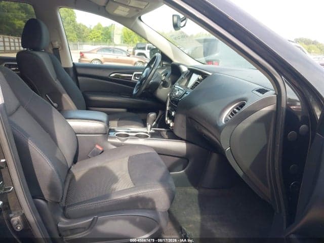2019 NISSAN PATHFINDER SV 5