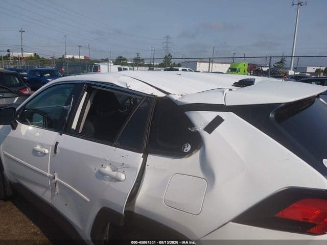 2024 TOYOTA RAV4 LE 6
