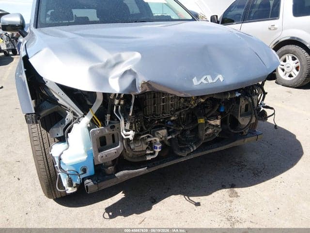 2024 KIA SORENTO S 6