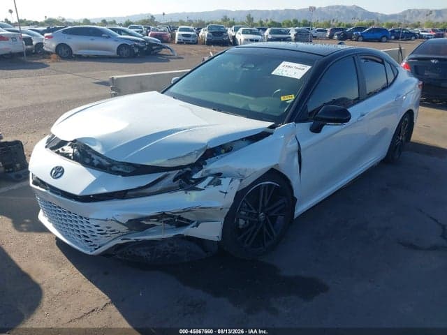 2025 TOYOTA CAMRY XSE 2