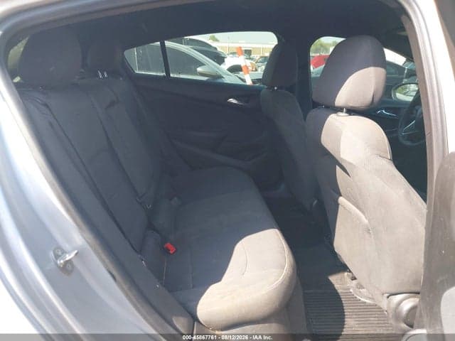 2018 CHEVROLET CRUZE LT AUTO 8