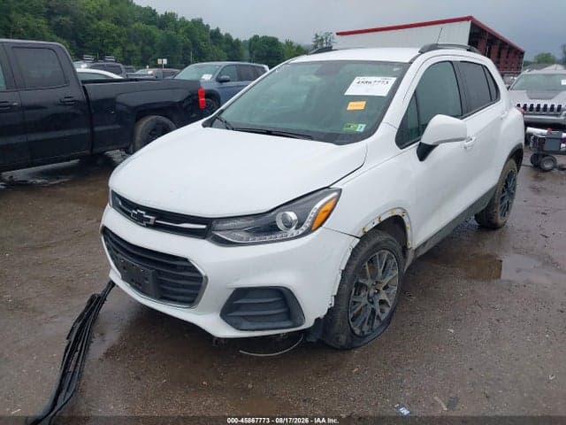 2022 CHEVROLET TRAX AWD LT 2