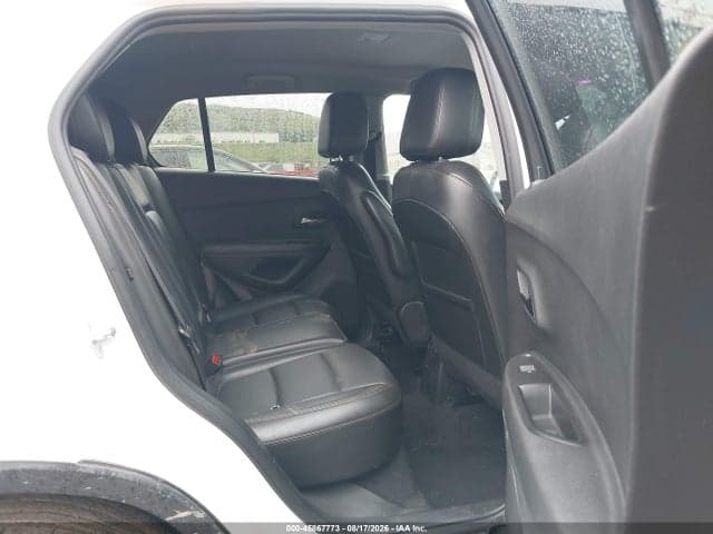 2022 CHEVROLET TRAX AWD LT 8