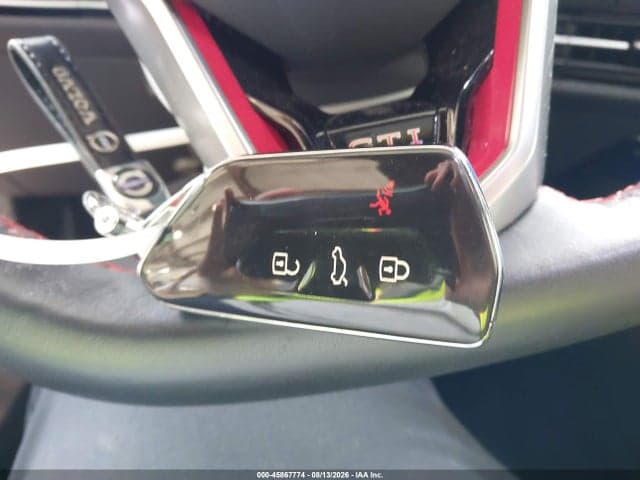 2024 VOLKSWAGEN GOLF GTI 2.0T S 11