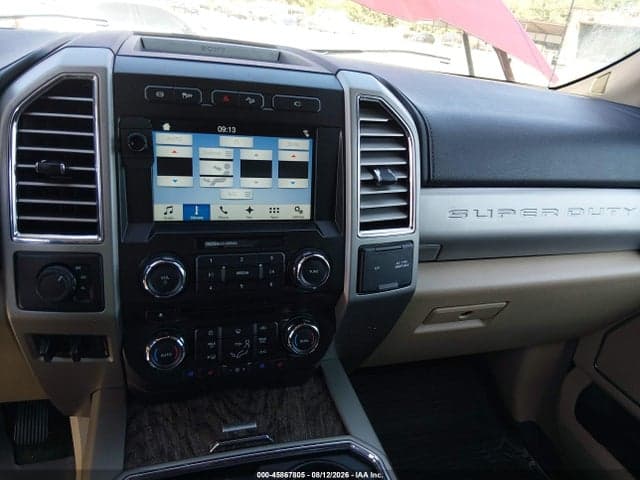 2017 FORD F-350 LARIAT 12