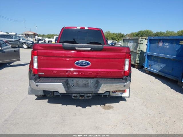 2017 FORD F-350 LARIAT 17