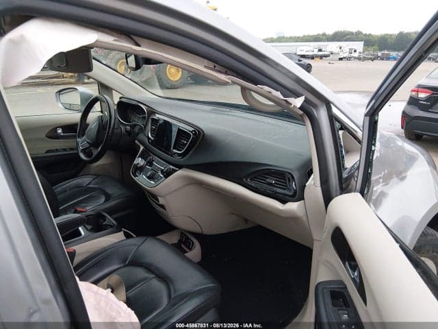 2017 CHRYSLER PACIFICA TOURING-L PLUS 5