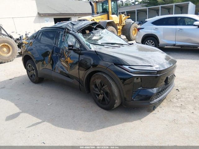 2026 TOYOTA C-HR SE 1