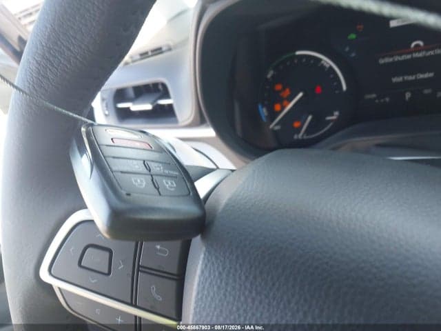 2026 TOYOTA SIENNA XLE 11