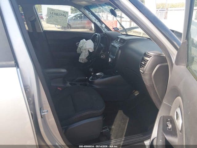 2019 KIA SOUL + 5