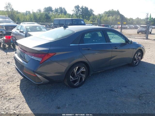 2024 HYUNDAI ELANTRA SEL 4