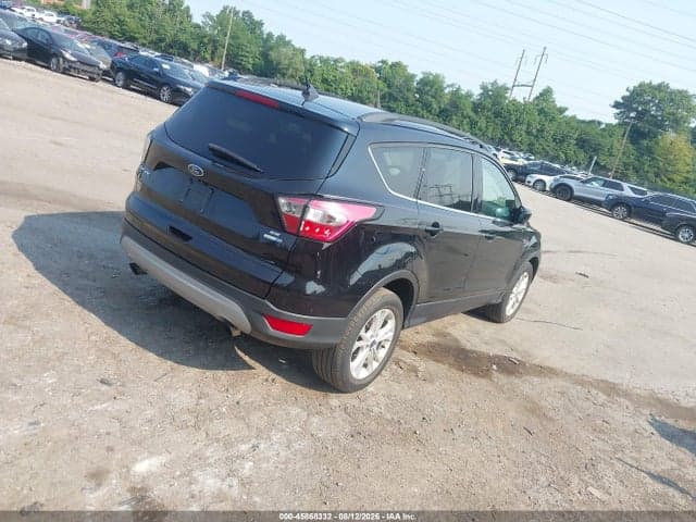 2018 FORD ESCAPE SE 4