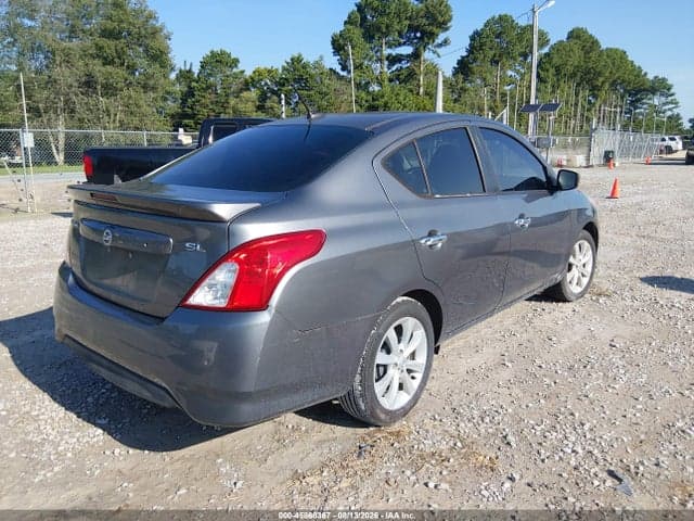 2017 NISSAN VERSA 1.6 SL 4
