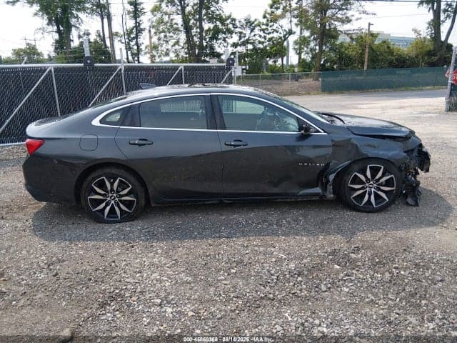 2017 CHEVROLET MALIBU 1LT 10