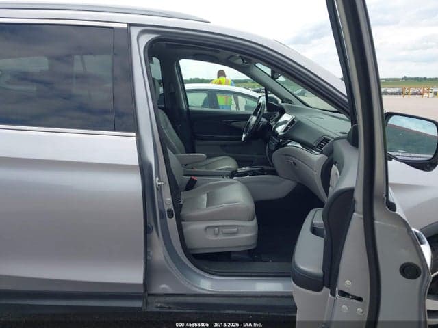 2017 HONDA PILOT TOURING 5