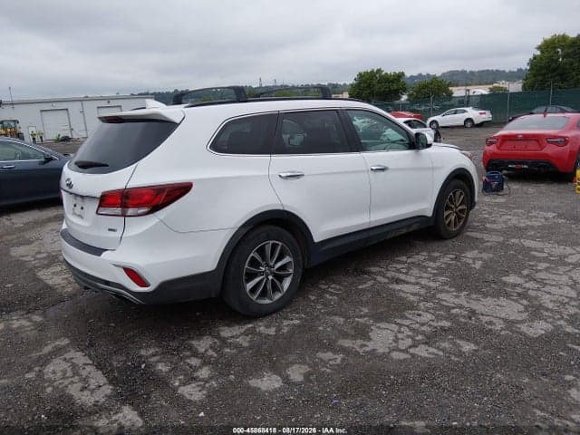 2017 HYUNDAI SANTA FE SE 4