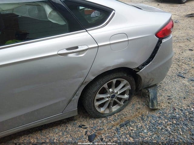 2019 FORD FUSION SE 6