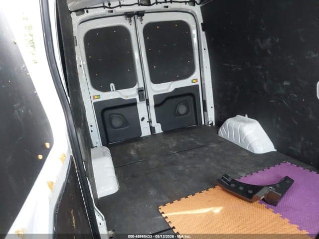 2023 FORD TRANSIT-250 8