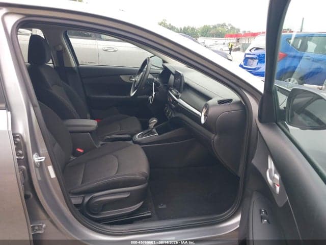 2023 KIA FORTE LXS 5