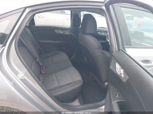 2023 KIA FORTE LXS 8