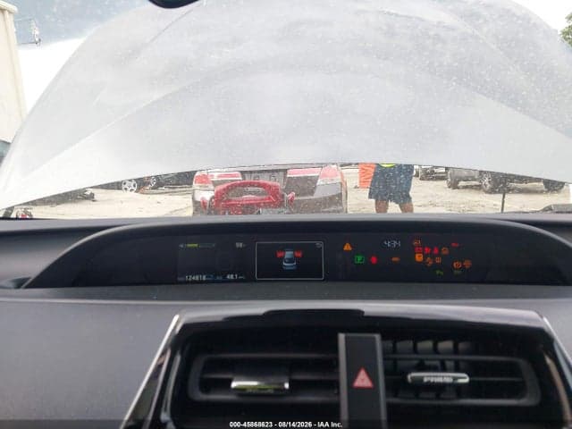 2020 TOYOTA PRIUS LE 7