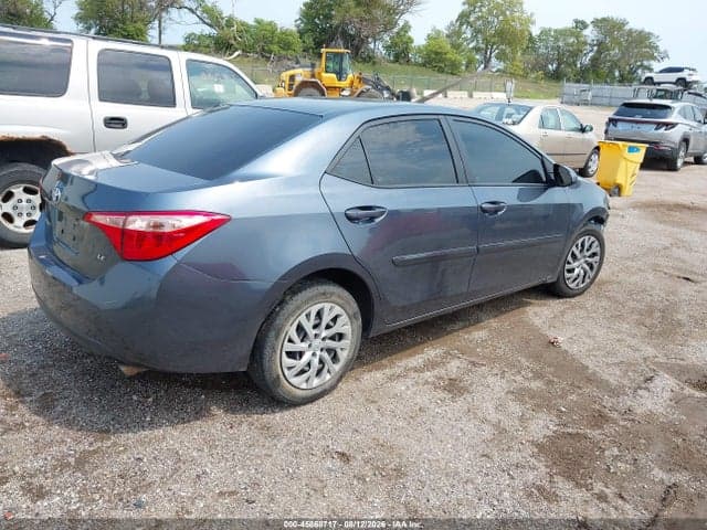 2018 TOYOTA COROLLA LE 4