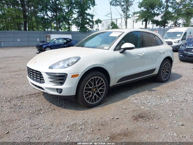 2018 PORSCHE MACAN SPORT EDITION 2