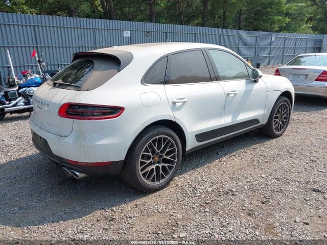 2018 PORSCHE MACAN SPORT EDITION 4