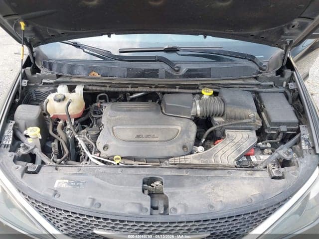 2020 CHRYSLER VOYAGER LX 10