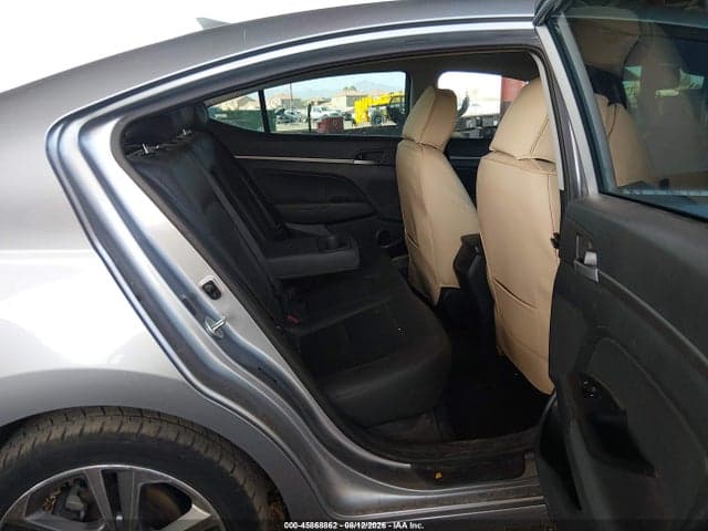 2017 HYUNDAI ELANTRA LIMITED 8