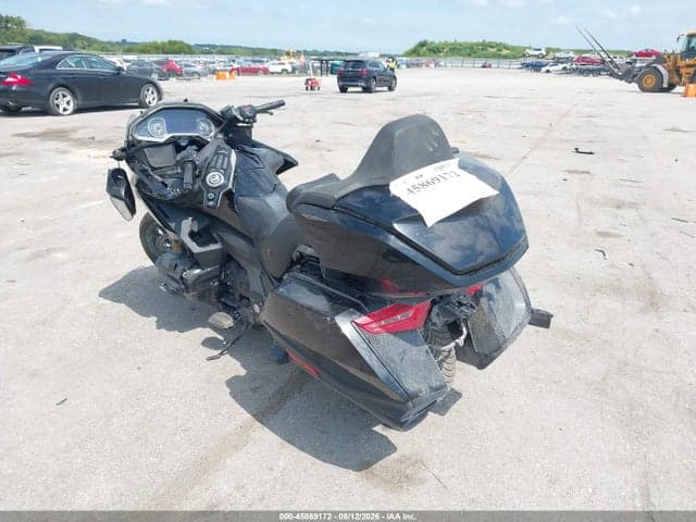 2019 HONDA GL1800 B 3