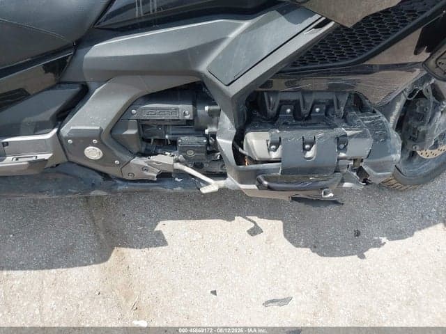 2019 HONDA GL1800 B 8