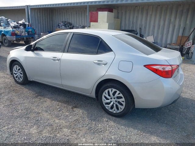 2017 TOYOTA COROLLA LE 3